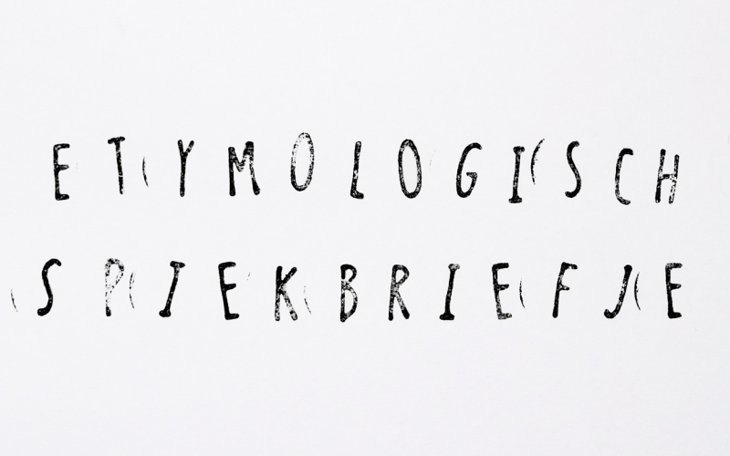 etymologisch spiekbriefje  (© Amber Peeters | dwars)