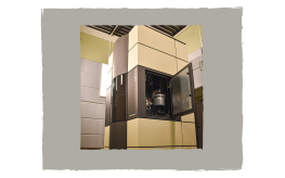  [EMAT BOUWT AAN DE TOEKOMST VAN ELEKTRONENMICROSCOPIE] (© [Bjorn De Busschere] | dwars) 